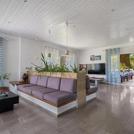 Gorgona Hotel